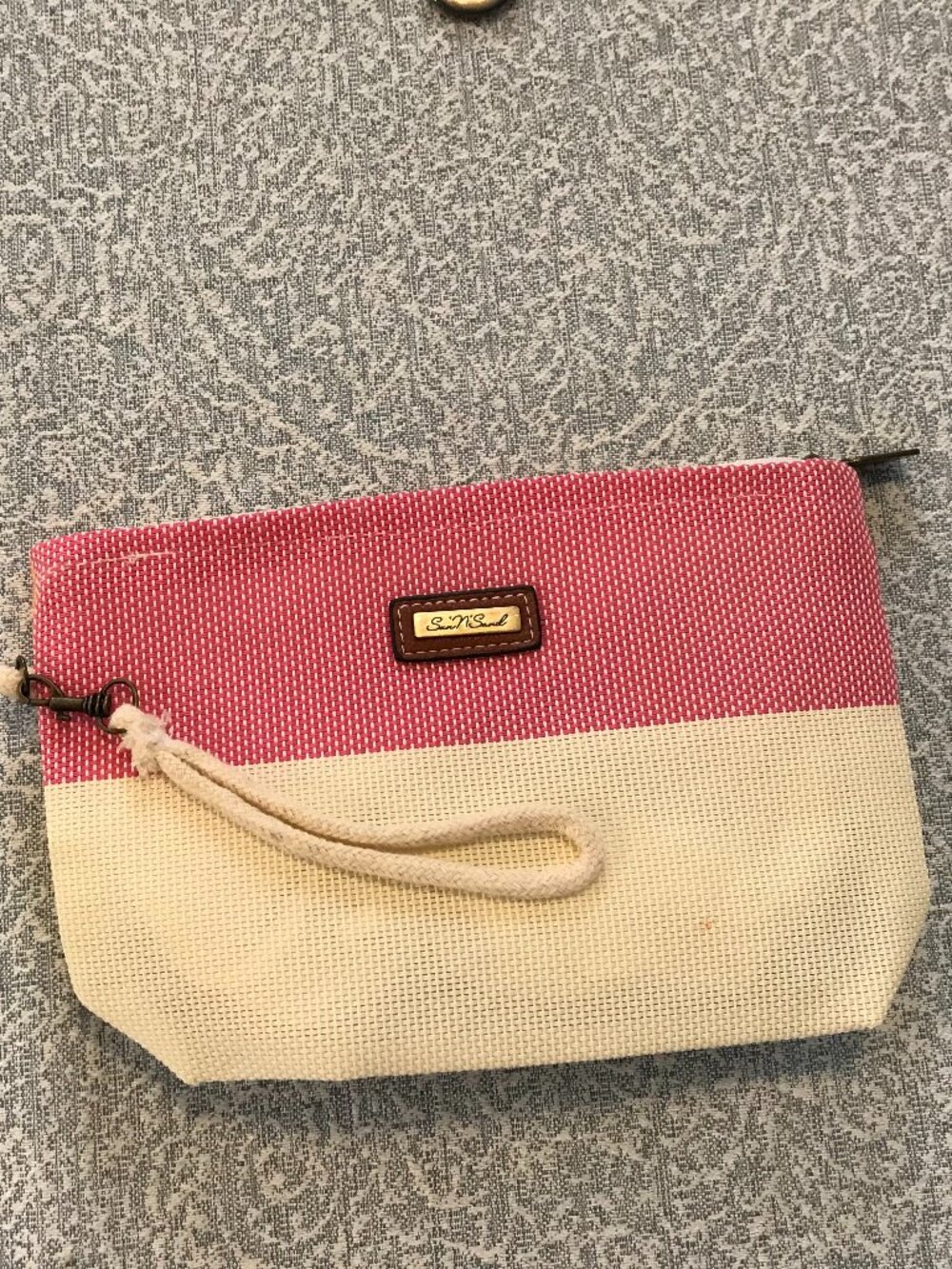 Sun 'N' Sand Multi-Color Woven Wristlet Pouch + Bonus Floral Pin NWOT